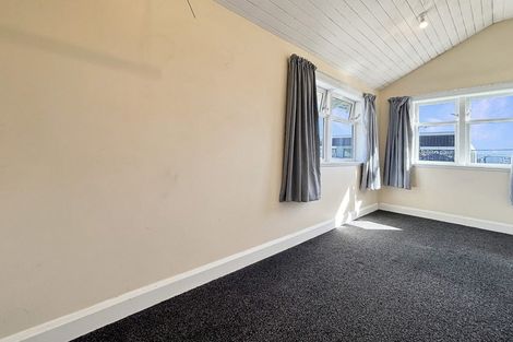 Photo of property in 17 Hankey Street, Mount Cook, Wellington, 6011