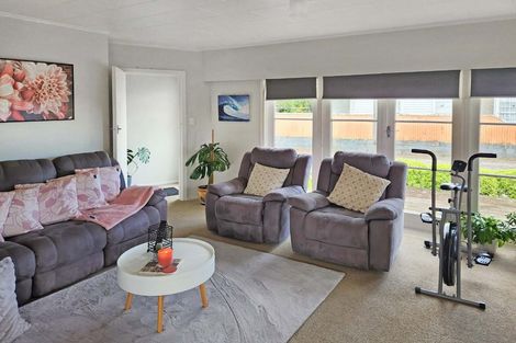 Photo of property in 54 Parkway, Wainuiomata, Lower Hutt, 5014