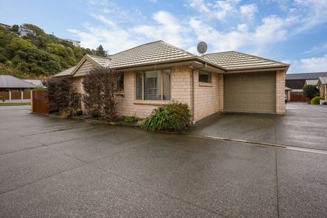 Photo of property in 19b Aratoro Place, Mount Pleasant, Christchurch, 8081