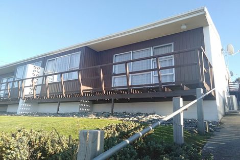Photo of property in 24 Ure Street, South Hill, Oamaru, 9400
