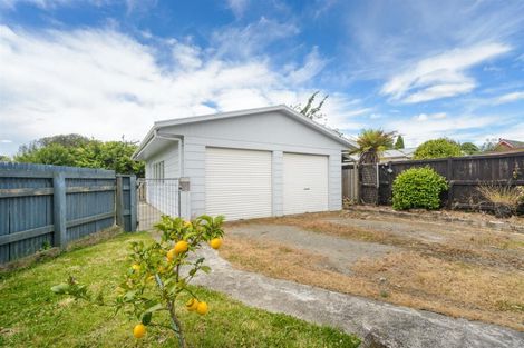 Photo of property in 6 Pain Street, Bulls, 4818