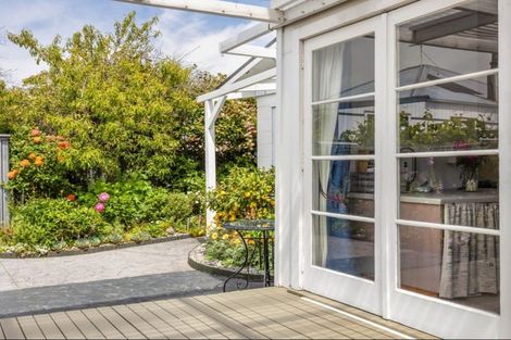 Photo of property in 2/18 Packe Street, Edgeware, Christchurch, 8013