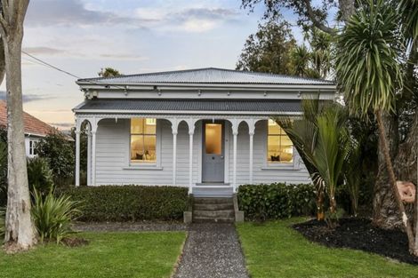 Photo of property in 74 Gribblehirst Road, Sandringham, Auckland, 1025
