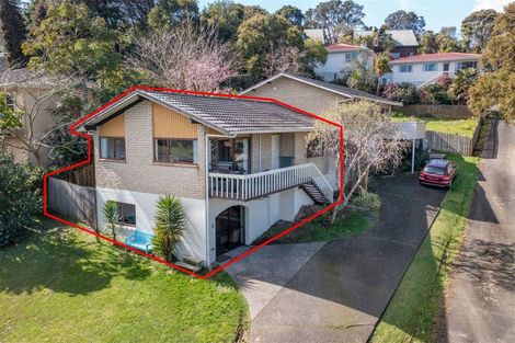 Photo of property in 1/7 Newstead Avenue, Browns Bay, Auckland, 0632