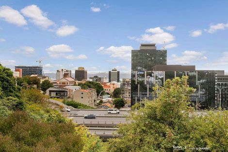 Photo of property in 16 Parliament Street, Thorndon, Wellington, 6011