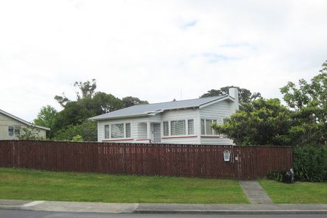 Photo of property in 925a Whangaparaoa Road, Manly, Whangaparaoa, 0930