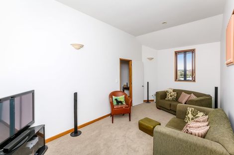 Photo of property in 96g Branch Road, Highlands Park, New Plymouth, 4312