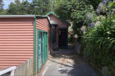 Photo of property in 1 Mortimer Terrace, Aro Valley, Wellington, 6021