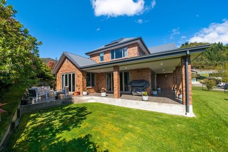 Photo of property in 5 Fantail Heights, Picton, 7220