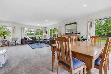 Photo of property in 336 Old North Road, Kumeu, 0892