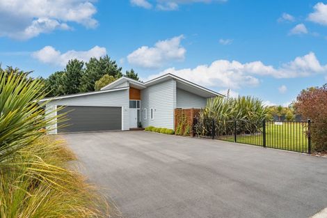 Photo of property in 25 Gimson Street, Solway, Masterton, 5810