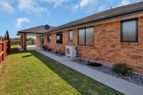 Photo of property in 59 Kowi Lakes Drive, One Tree Point, 0118