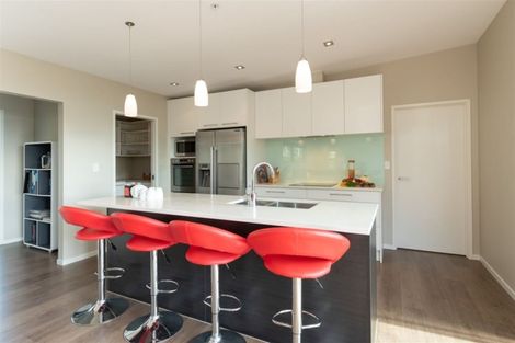 Photo of property in 11 Robertson Street, Russell, 0202