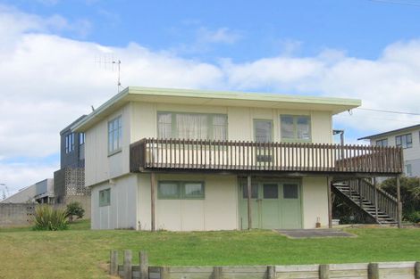 Photo of property in 252 Seaforth Road, Waihi Beach, 3611