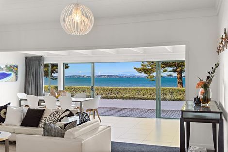 Photo of property in E/5 The Esplanade, Eastern Beach, Auckland, 2012