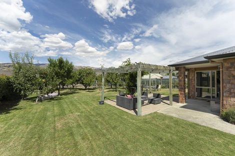 Photo of property in 10 Missy Crescent, Mount Pisa, Cromwell, 9383