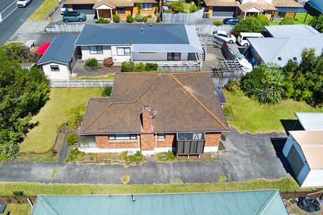 Photo of property in 45 Sturges Road, Henderson, Auckland, 0612