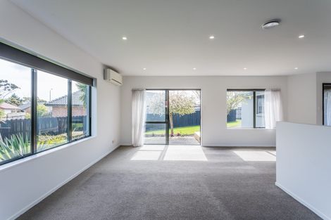 Photo of property in 78 Burswood Drive, Burswood, Auckland, 2013