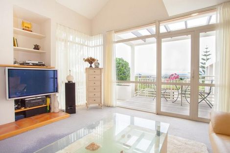 Photo of property in 34 King Richard Place, Browns Bay, Auckland, 0630