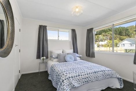 Photo of property in 22 Hamstead Street, Wainuiomata, Lower Hutt, 5014