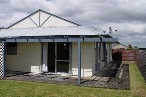 Photo of property in 45a Meadowbrook Drive, Cloverlea, Palmerston North, 4412