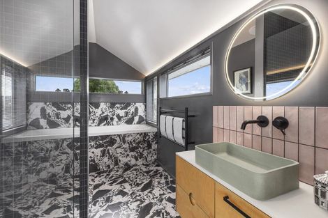 Photo of property in 6 Ludlam Street, Seatoun, Wellington, 6022