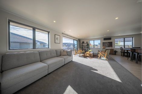 Photo of property in 22 Marakura Drive, Te Anau, 9600