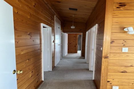 Photo of property in 14 Binda Place, Botany Downs, Auckland, 2010