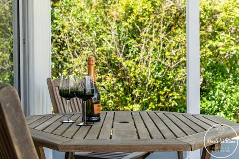 Photo of property in 9 Regent Street, Whakapirau, Maungaturoto, 0583