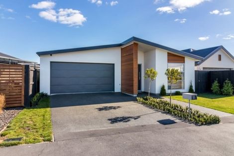Photo of property in 37 William Nicholls Drive, Belfast, Christchurch, 8051
