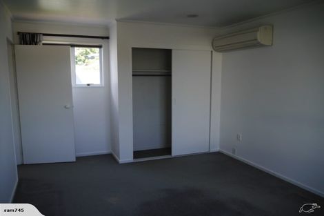 Photo of property in 19 Miro Street, Eastbourne, Lower Hutt, 5013