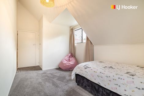 Photo of property in 27 Glenross Street, Glenross, Dunedin, 9011
