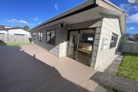 Photo of property in 95 Hobsonville Road, West Harbour, Auckland, 0618