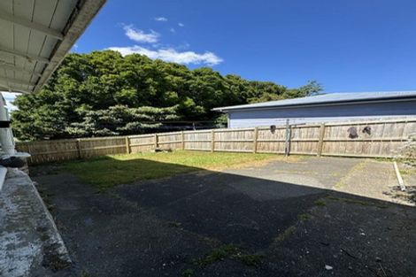 Photo of property in 1/15 Mcleod Road, Henderson, Auckland, 0612