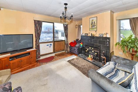 Photo of property in 1/17 Railway Street West, Papakura, 2110