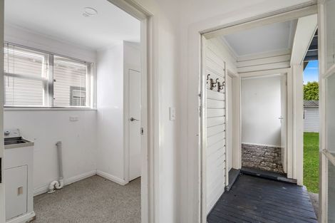 Photo of property in 69 Carlton Avenue, Tawhero, Whanganui, 4501