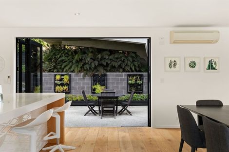 Photo of property in 15 Richards Park Lane, Fernhill, Queenstown, 9300