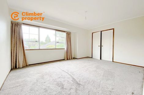 Photo of property in 11 Ravenstone Place, Chatswood, Auckland, 0626