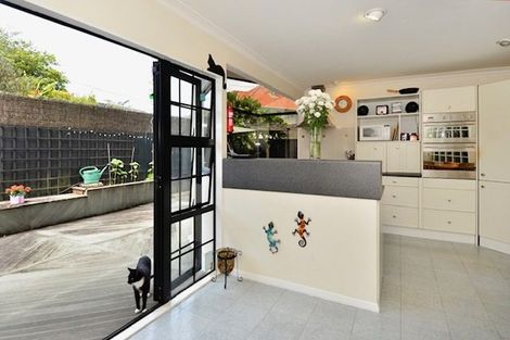 Photo of property in 1/94 Jutland Road, Hauraki, Auckland, 0622