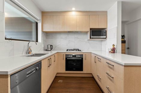 Photo of property in 2/55 Great South Road, Papakura, 2110