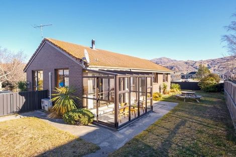 Photo of property in 2 Linrosa Place, Cromwell, 9310