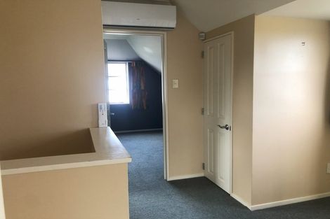 Photo of property in 4 Holly Court, Palmerston North, 4410