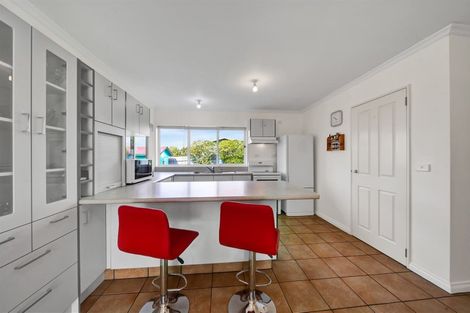 Photo of property in 24 Culzean Grove, Bell Block, New Plymouth, 4312