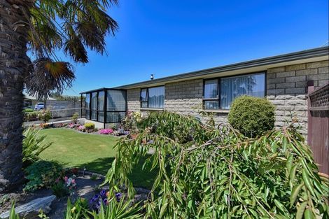 Photo of property in 2 Merlin Place, Gore, 9710