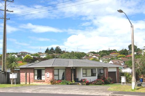 Photo of property in 9 Cabello Place, Unsworth Heights, Auckland, 0632