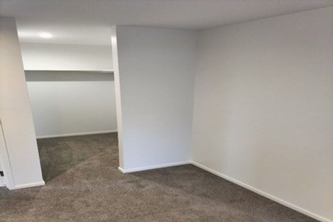 Photo of property in 137/2b Seaview Road, Westown, New Plymouth, 4310