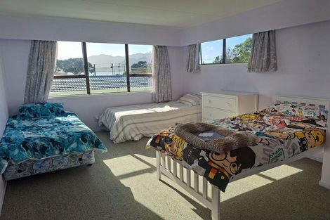 Photo of property in 8 Finch Street, One Tree Point, 0118