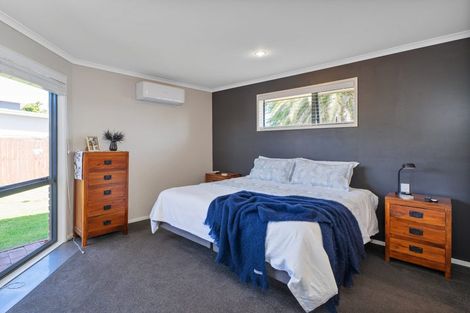 Photo of property in 16 Cobham Lane, Whitianga, 3510