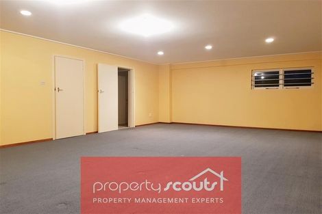Photo of property in 13 Longview Drive, Merrilands, New Plymouth, 4312