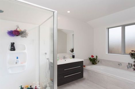 Photo of property in 23 Luxembourg Crescent, Halswell, Christchurch, 8025